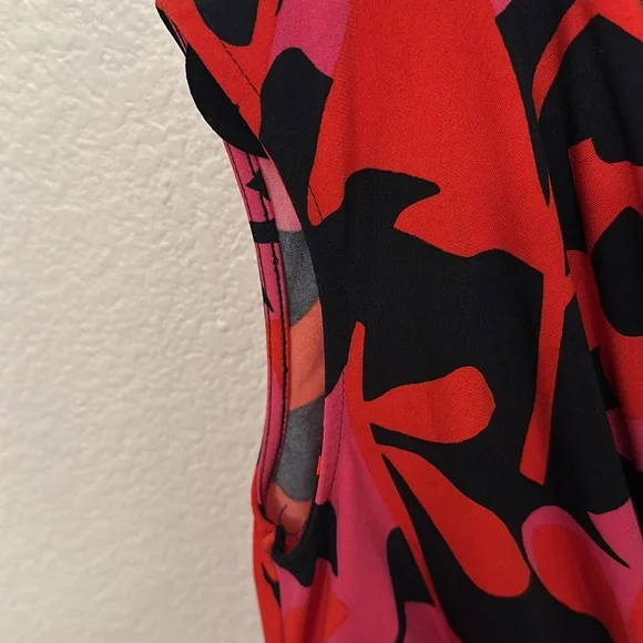 Vince camuto floral top - Picture 3 of 10